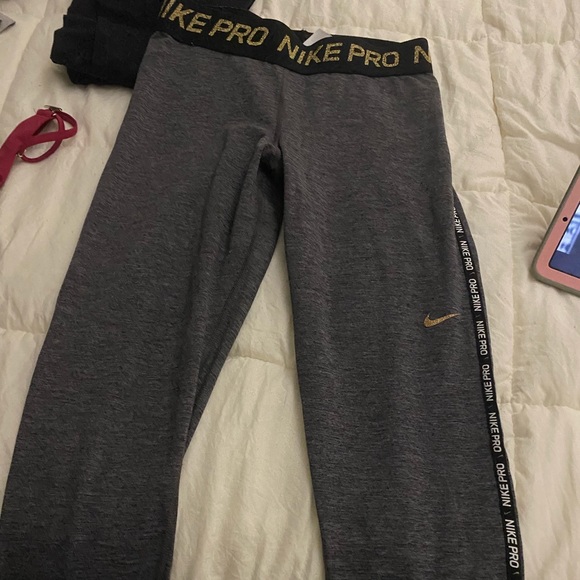 Nike leggings